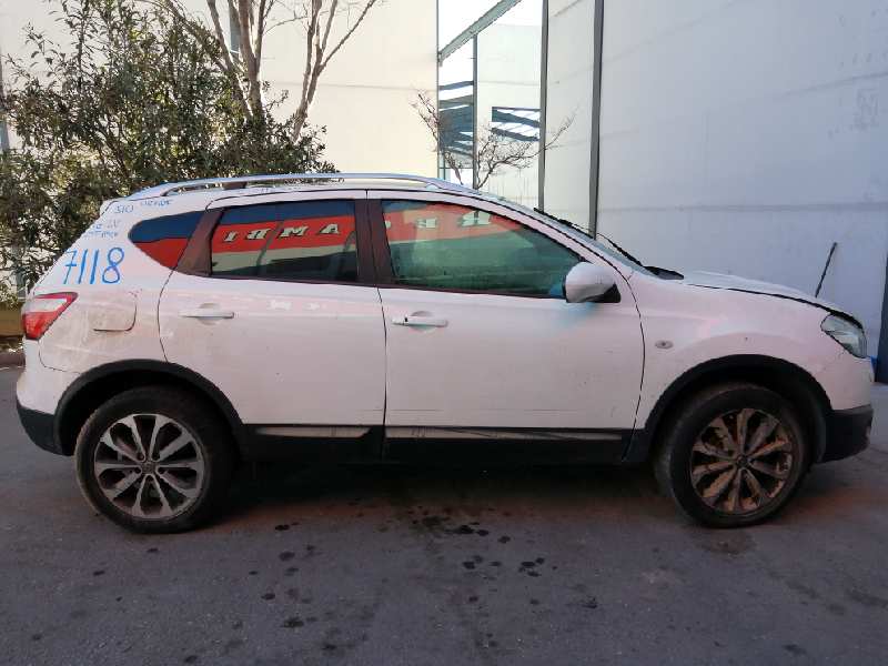 NISSAN Qashqai 1 generation (2007-2014) Galinių kairių durų stiklo pakelėjas 402191A,E2-A4-4-2 18549379