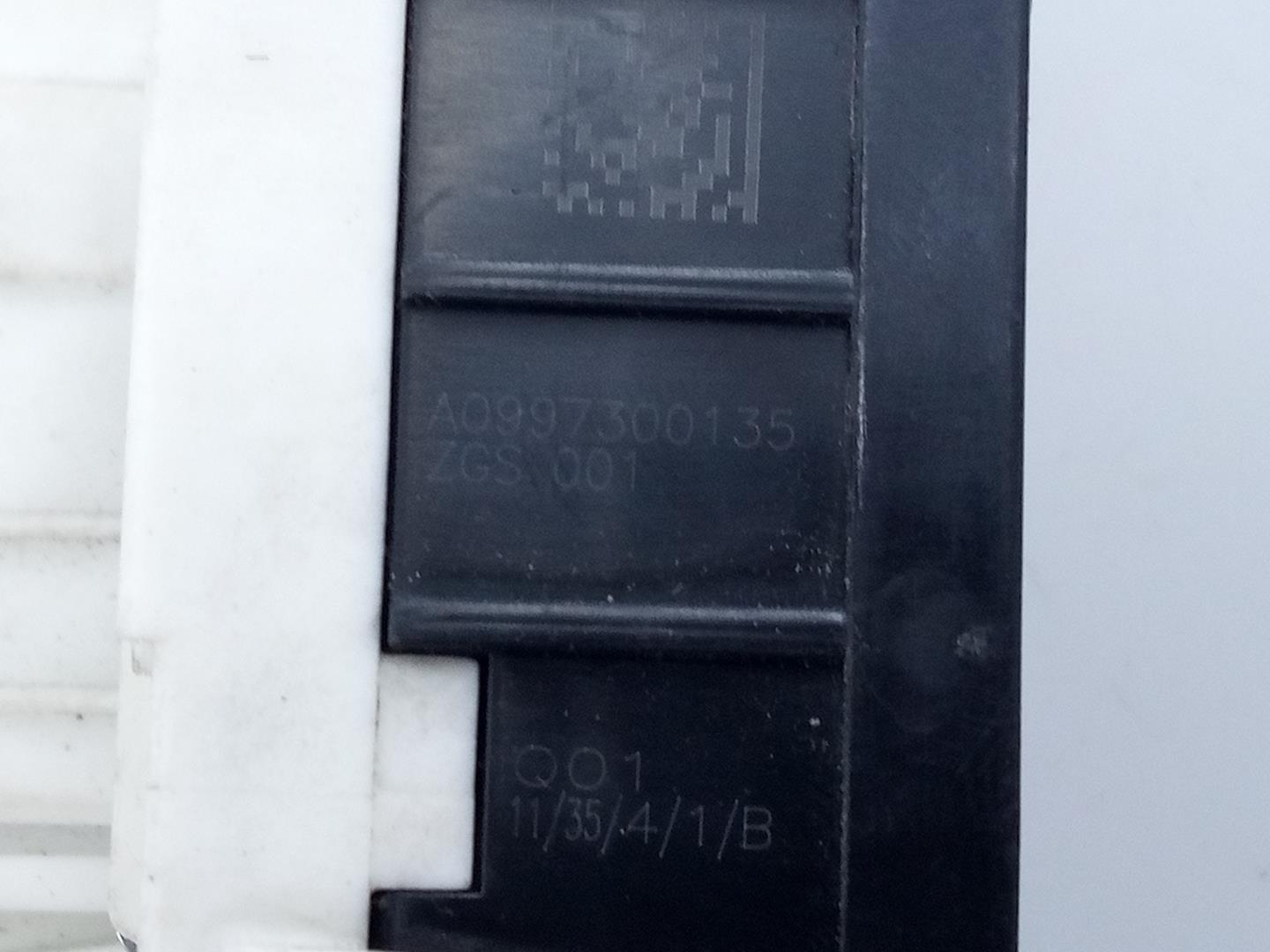 MERCEDES-BENZ GLK-Class X204 (2008-2015) Galinių kairių durų spyna A0997300135, E1-A2-48-1 20963402