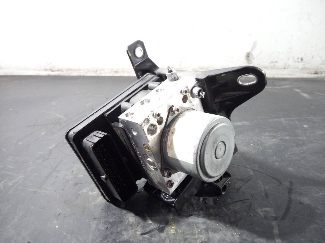 FORD USA Renegade 1 generation (2015-2024) ABS Pump 52029708,P3-B9-14-3 24085689