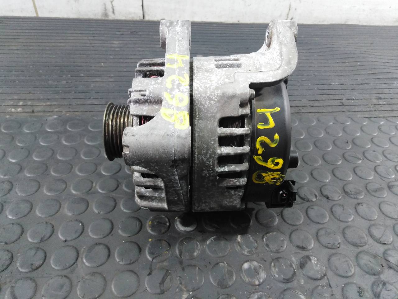 BMW X1 E84 (2009-2015) Alternator 7802261AI05, P3-A4-29-3 18698762