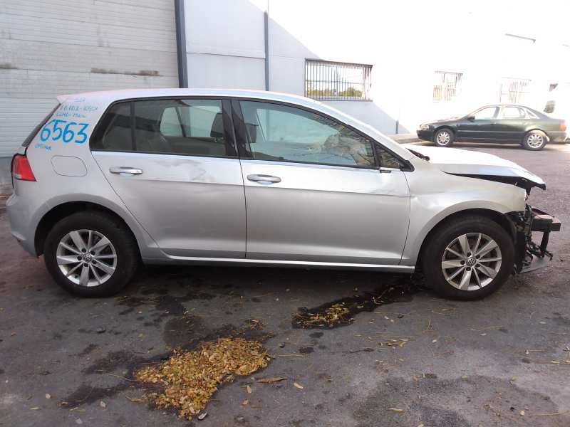 VOLKSWAGEN Golf 7 generation (2012-2024) Forreste højre dørkontrolenhed 5Q0959592A,E2-A1-23-7 18728778