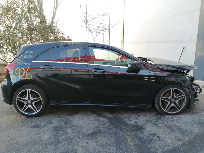 MERCEDES-BENZ A-Class W176 (2012-2018) Încuietoare ușă  stânga spate A2047302735, E1-A2-36-2 18529707