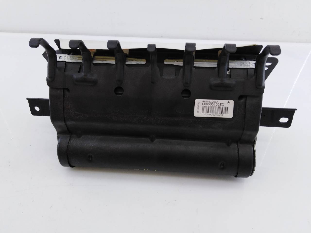 NISSAN Qashqai 1 generation (2007-2014) kita_detale 606565100ED,98515JD05A,E2-A4-8-1 18610014