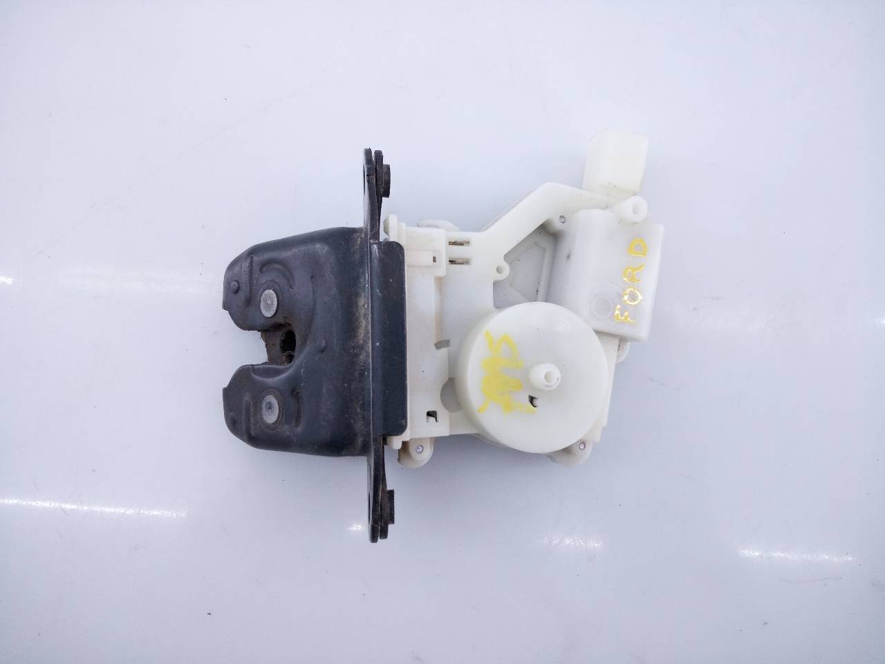 NISSAN Qashqai 2 generation (2013-2023) Замок крышки багажника E2-A4-55-2 18642034