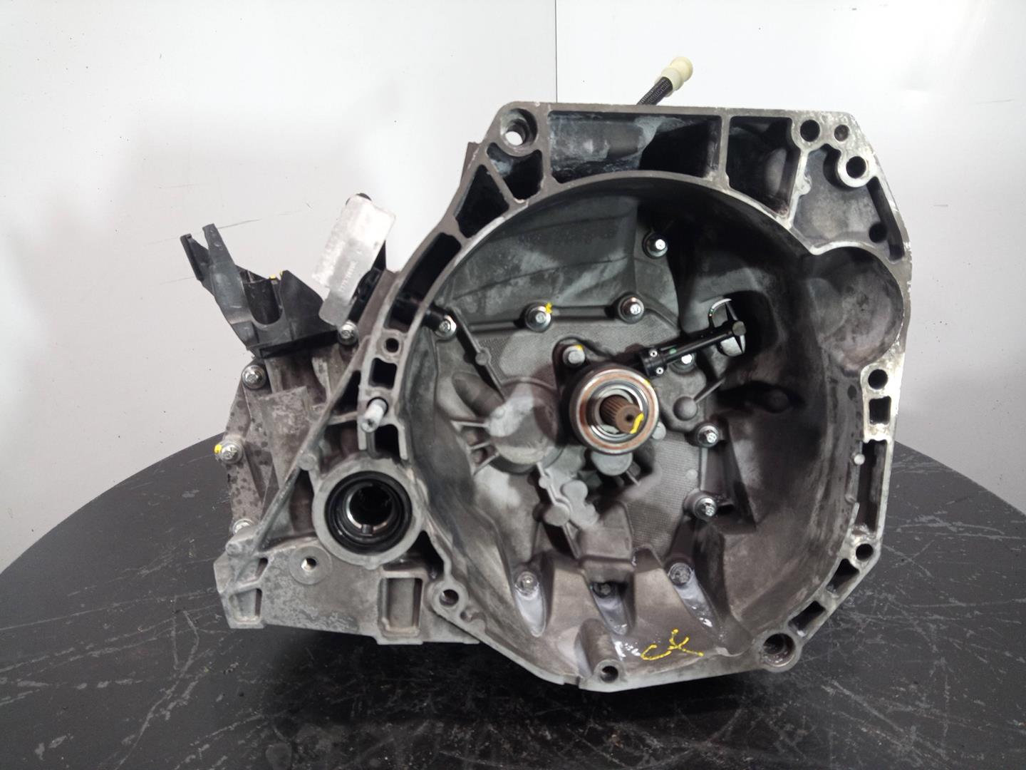 DACIA Sandero 2 generation (2013-2020) Gearbox JH3399,S269229,M1-B3-127 23279519