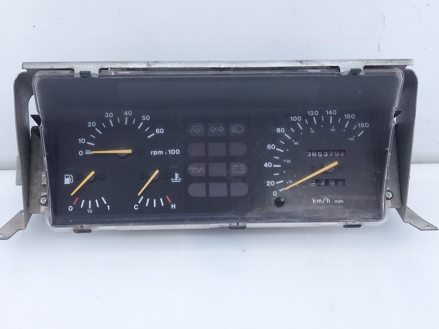 LAND ROVER Discovery 2 generation (1998-2004) Speedometer LR0003002, 211290, E3-B3-18-2 23300309