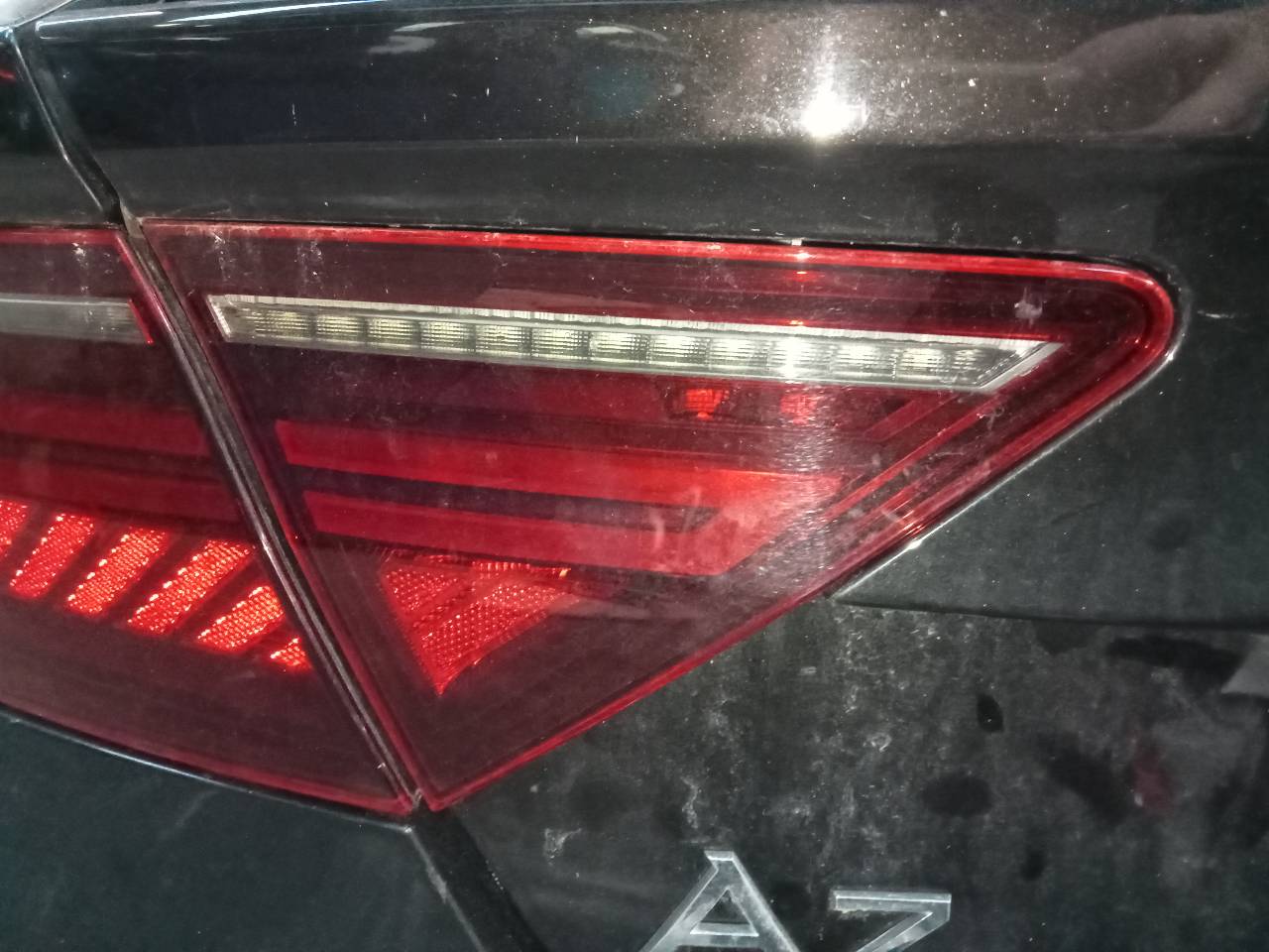 AUDI A7 C7/4G (2010-2020) Left Side Tailgate Taillight 23287676