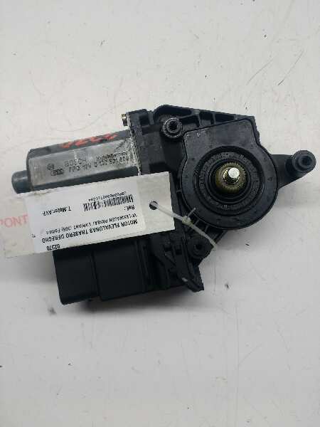 VOLKSWAGEN Polo 3 generation (1994-2002) Rear Right Door Window Control Motor 3B9839752BF 26474252