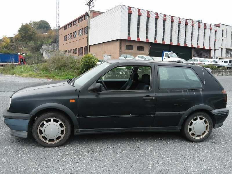 VOLKSWAGEN Passat B2 (1981-1988) Ступица передняя правая 26468083