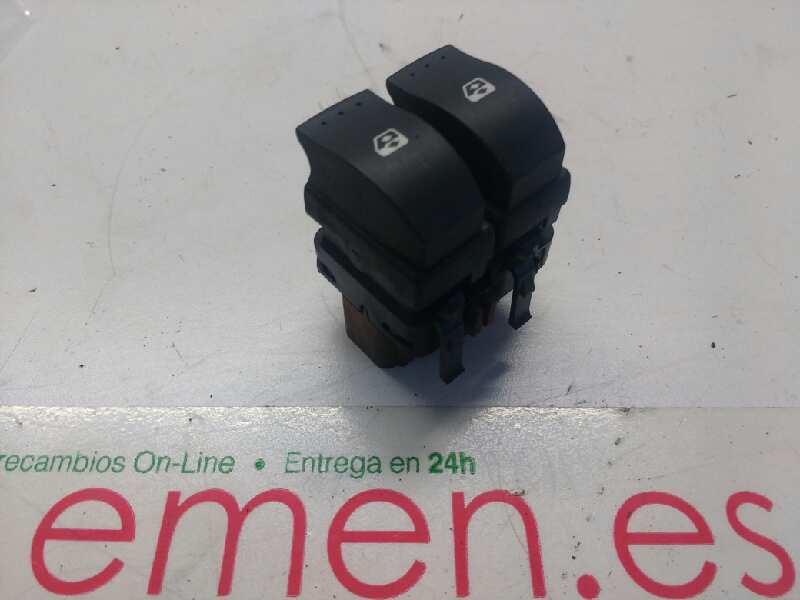 HYUNDAI Front Left Door Window Switch 10PINES 26472533