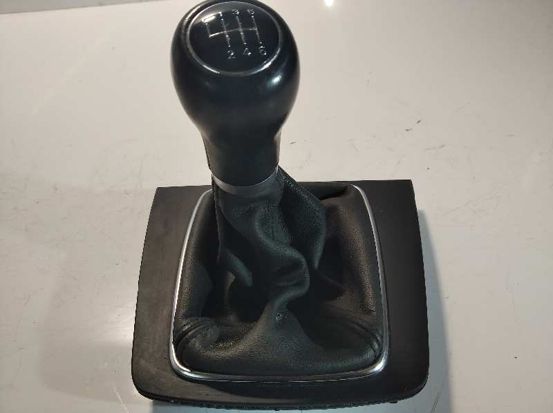 SUZUKI SX4 1 generation (2006-2014) Gear Shifting Knob 8E0863278AHFKZ 26483623