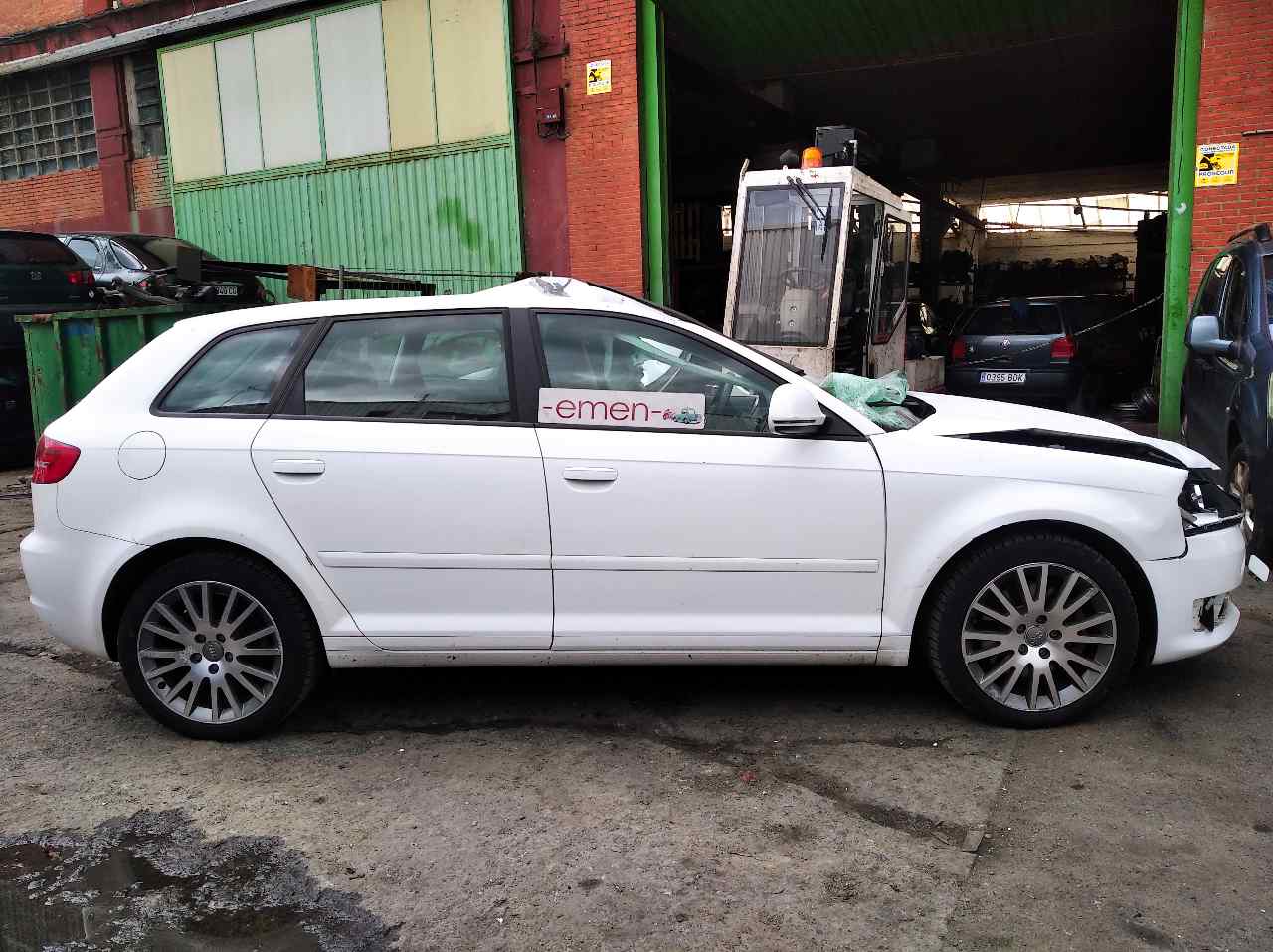 AUDI A3 8P (2003-2013) Pravé predné sedadlo 1K4881106PC 26485963