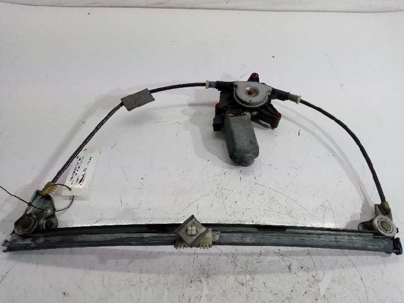 HYUNDAI i20 PB (1 generation) (2008-2014) Vindusregulator foran høyre dør 25376572