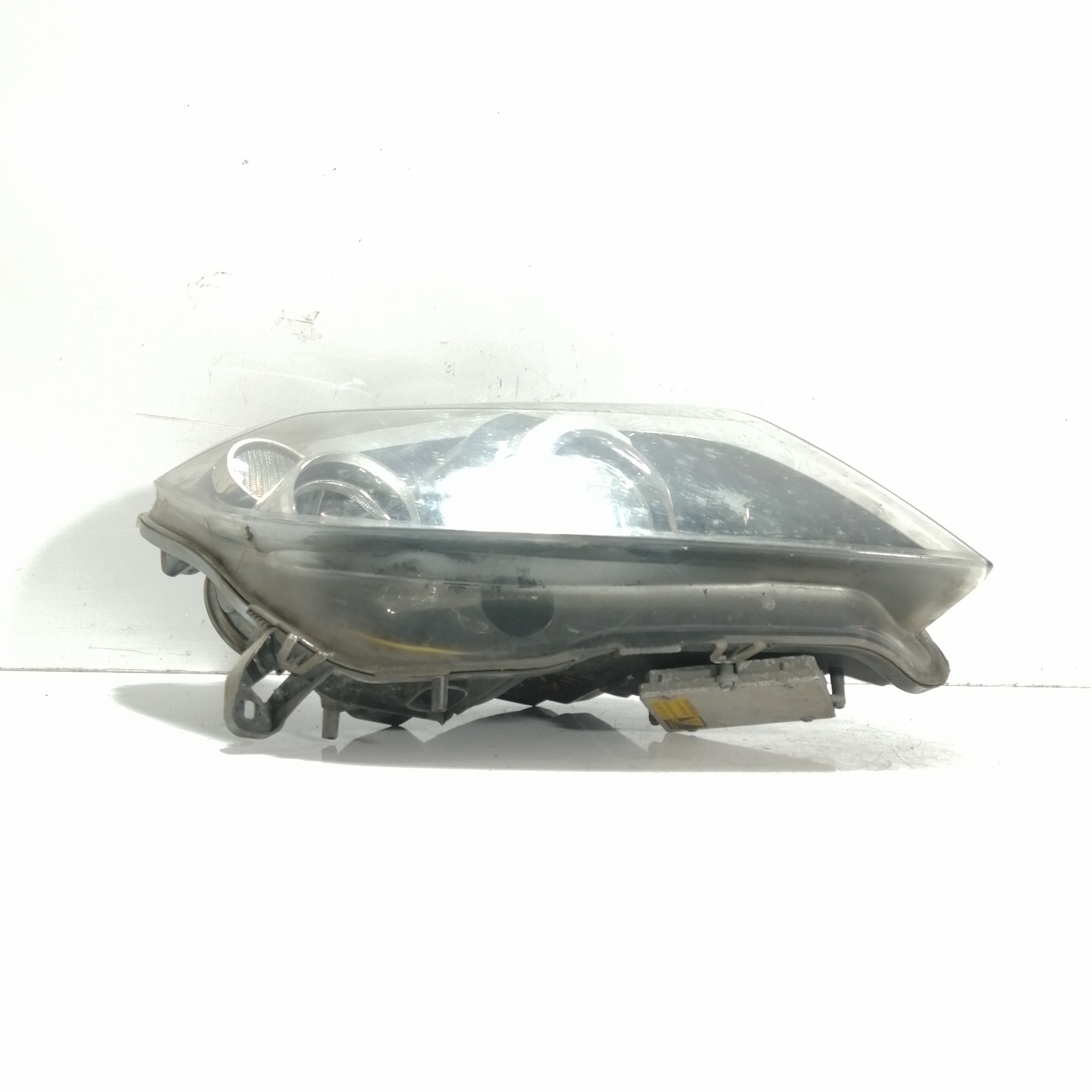 OPEL Astra J (2009-2020) Priekinis dešinys žibintas 5DV008290,XENON-5DV008290 26485841