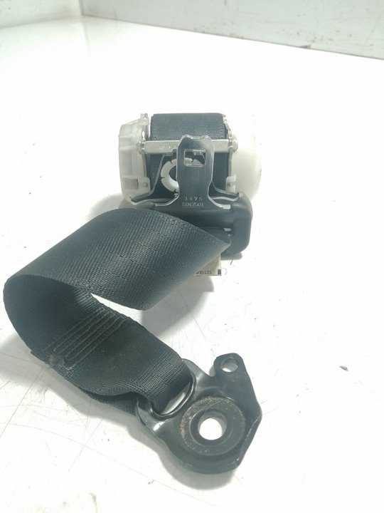 TOYOTA Yaris 2 generation (2005-2012) Takana vasen turvavyö 25280560