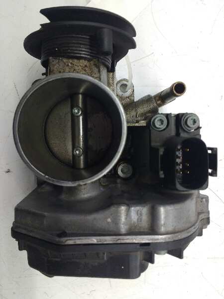 TOYOTA Carina E Throttle Body 030133064F 26474101