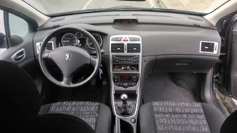 PEUGEOT 307 1 generation (2001-2008) Блок предохранителей 9651196980 26471556