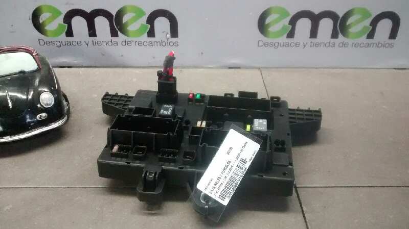 OPEL Astra J (2009-2020) Fuse Box 13302300 26459092