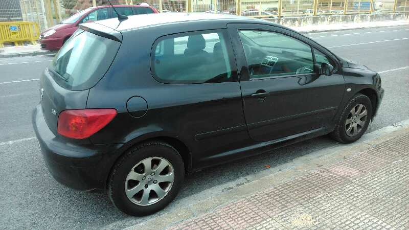 PEUGEOT 307 1 generation (2001-2008) Блок предохранителей 9651196980 26471556