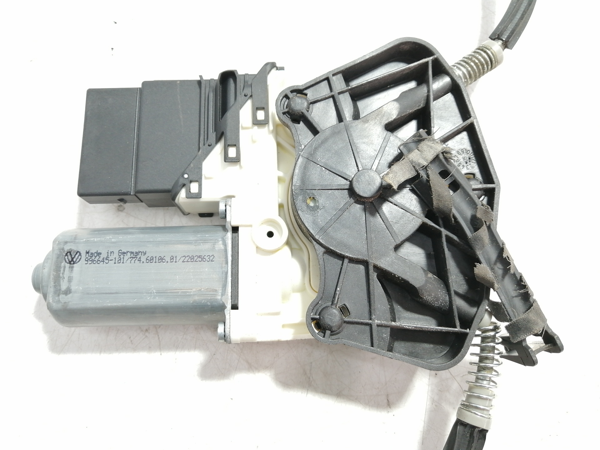 DODGE 1 generation (1998-2009) Стеклоподъемник задней левой двери 1K0959703B 25376702