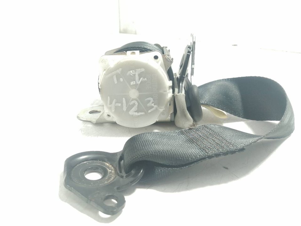 TOYOTA Yaris 2 generation (2005-2012) Takana vasen turvavyö 25280560