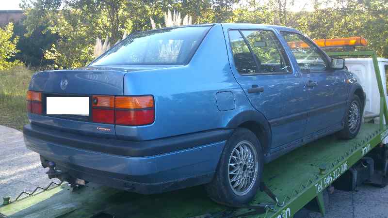 VOLKSWAGEN Passat B2 (1981-1988) Генератор 028903025GV 26458332