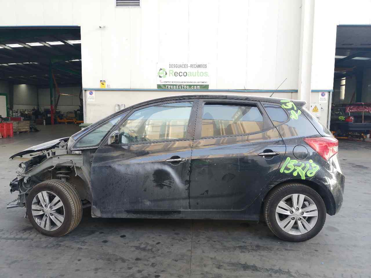 HYUNDAI ix20 1 generation (2010-2020) A hátsó lökhárító egyéb részei 924051K0 24129219