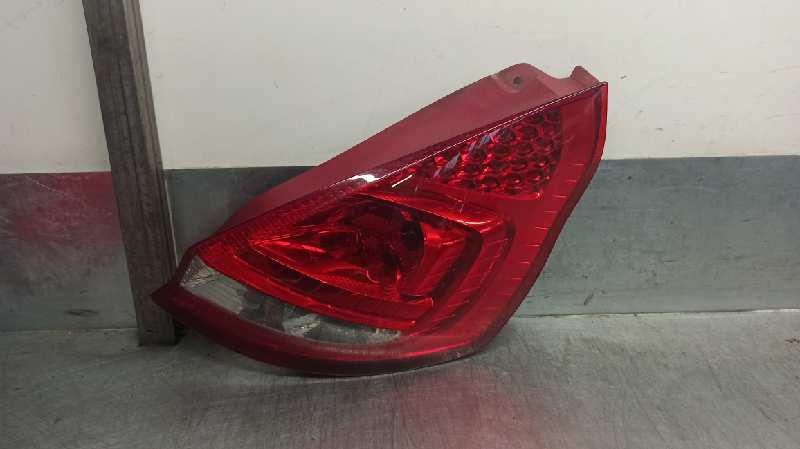 FORD Fiesta 5 generation (2001-2010) Rear Right Taillight Lamp 8A6113404A, 5PUERTAS 19734947