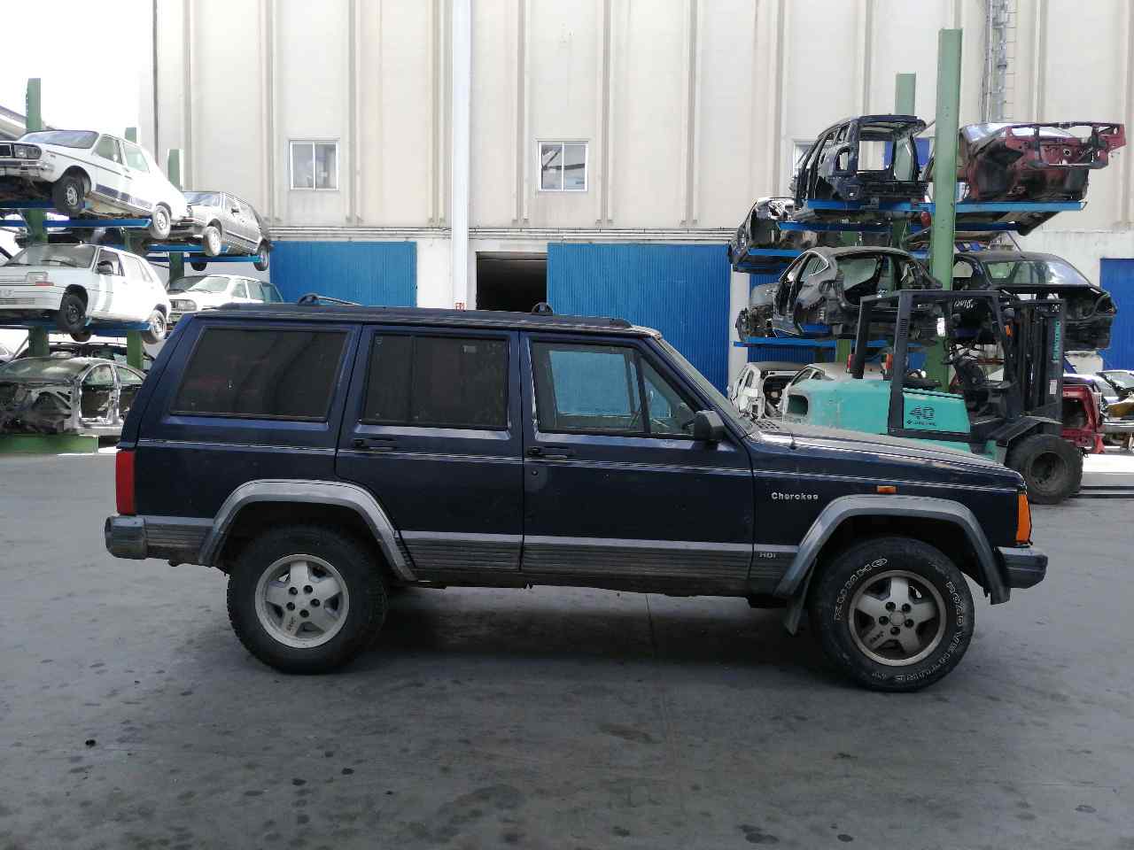 JEEP Cherokee 2 generation (XJ)  (1997-2001) Usa fata stanga 5PUERTAS, 5PUERTAS+AZUL 24549996