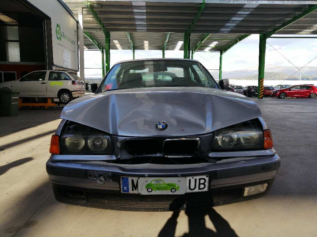 BMW 3 Series E36 (1990-2000) Galinis kairys žibintas 82199405442, 2PUERTAS 24199965