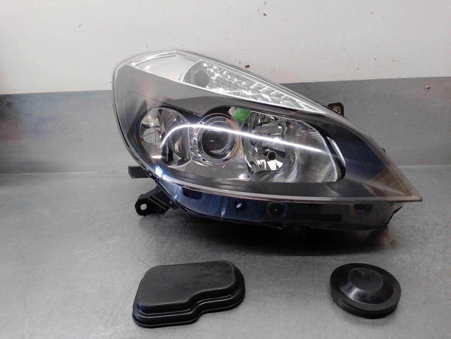 RENAULT Clio 3 generation (2005-2012) Front Right Headlight 5511157R 24552280