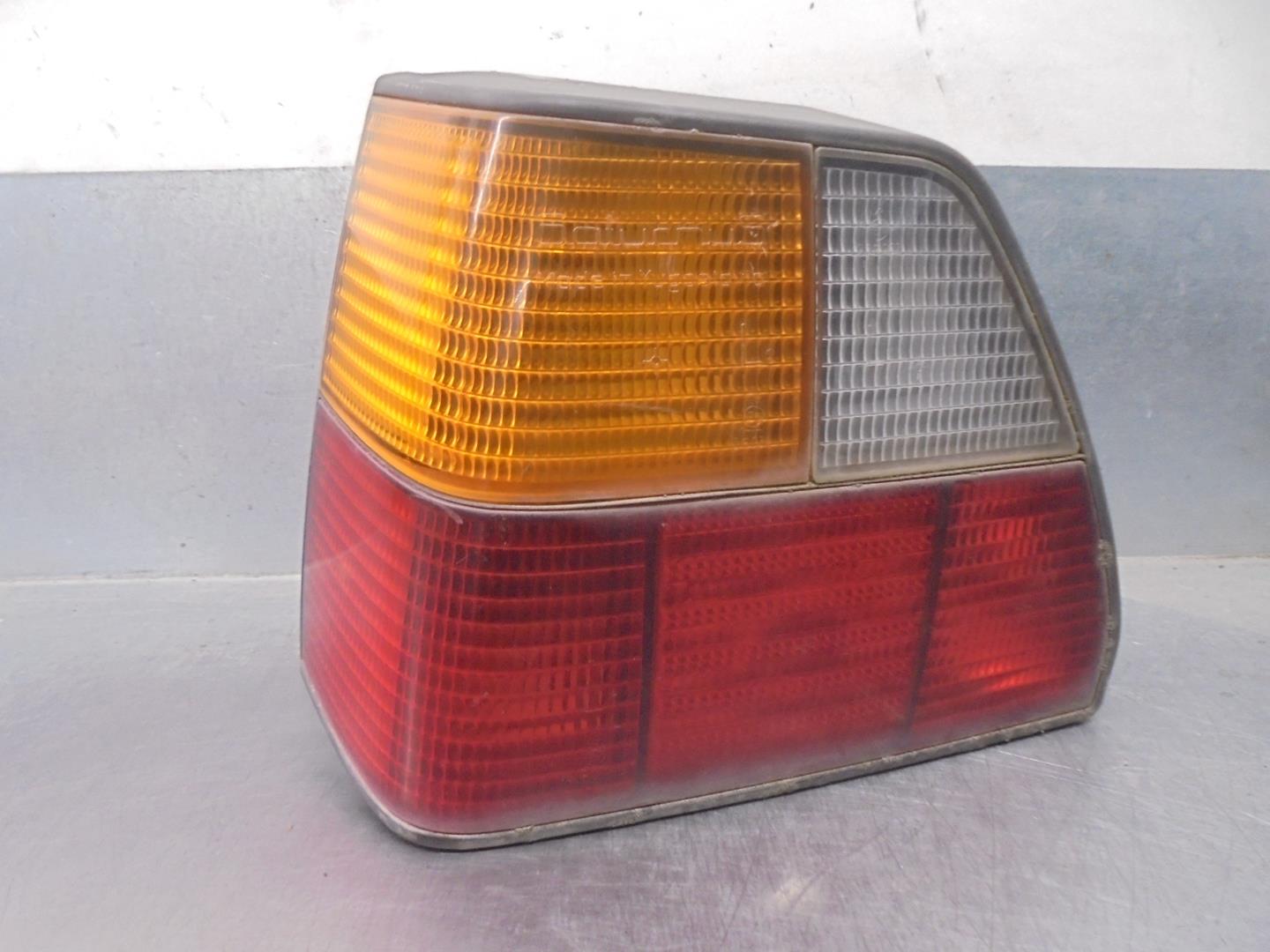 VOLKSWAGEN Golf 2 generation (1983-1992) Venstre baglygte 191945111C, 3PUERTAS 24220084