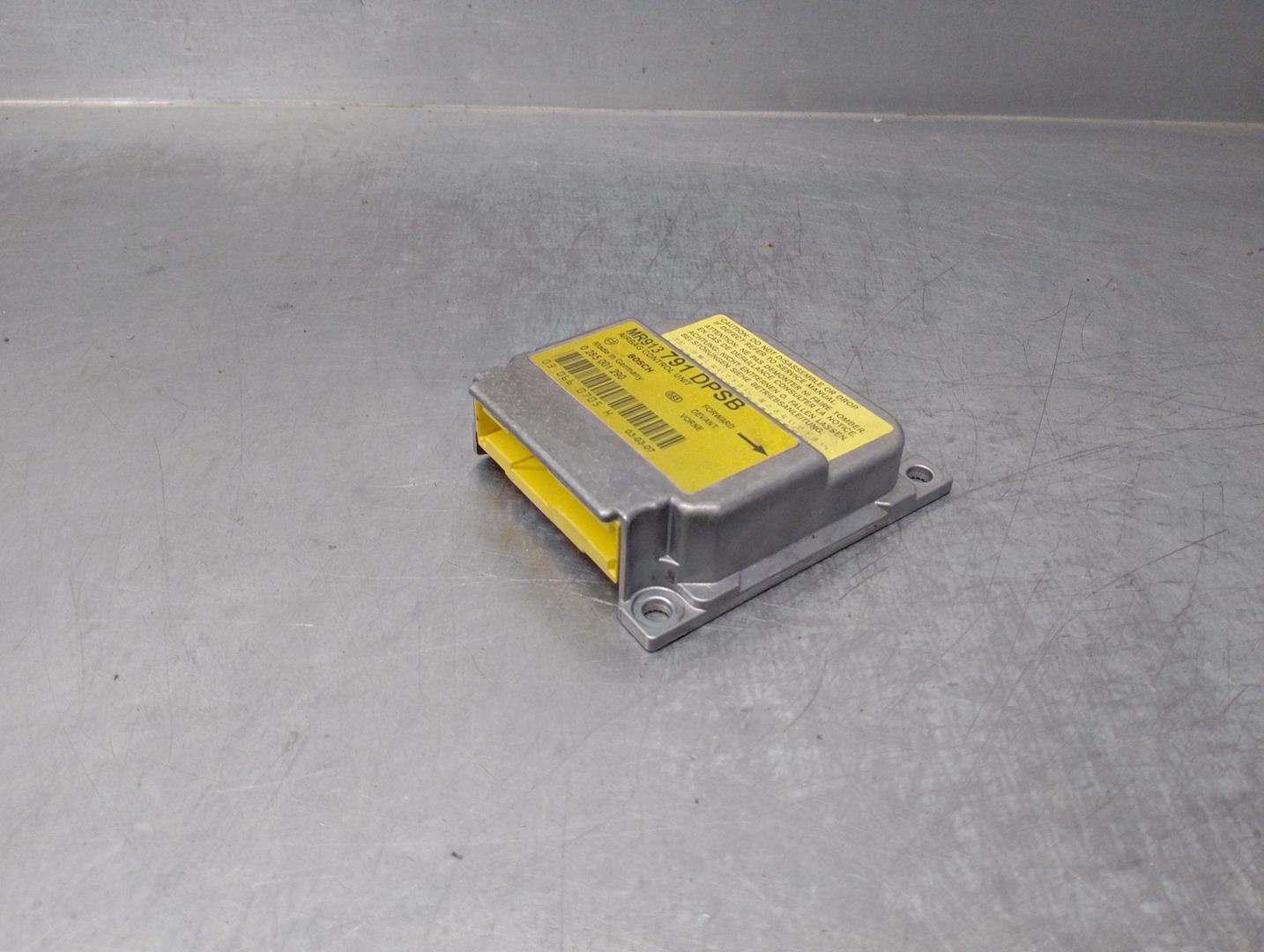 MITSUBISHI Carisma 1 generation (1995-2004) SRS Control Unit 0285001290, 0285001290 24152373