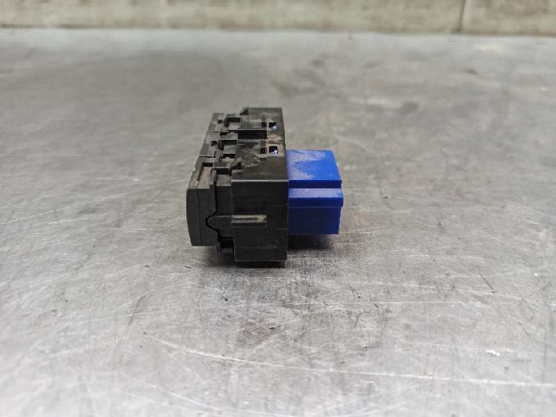 PEUGEOT 308 T9 (2013-2021) Switches 19746884