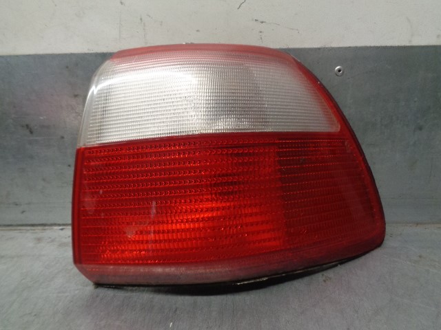 TOYOTA Omega B (1994-2003) Rear Right Taillight Lamp DEALETA, DEALETA+4PUERTAS 19794038