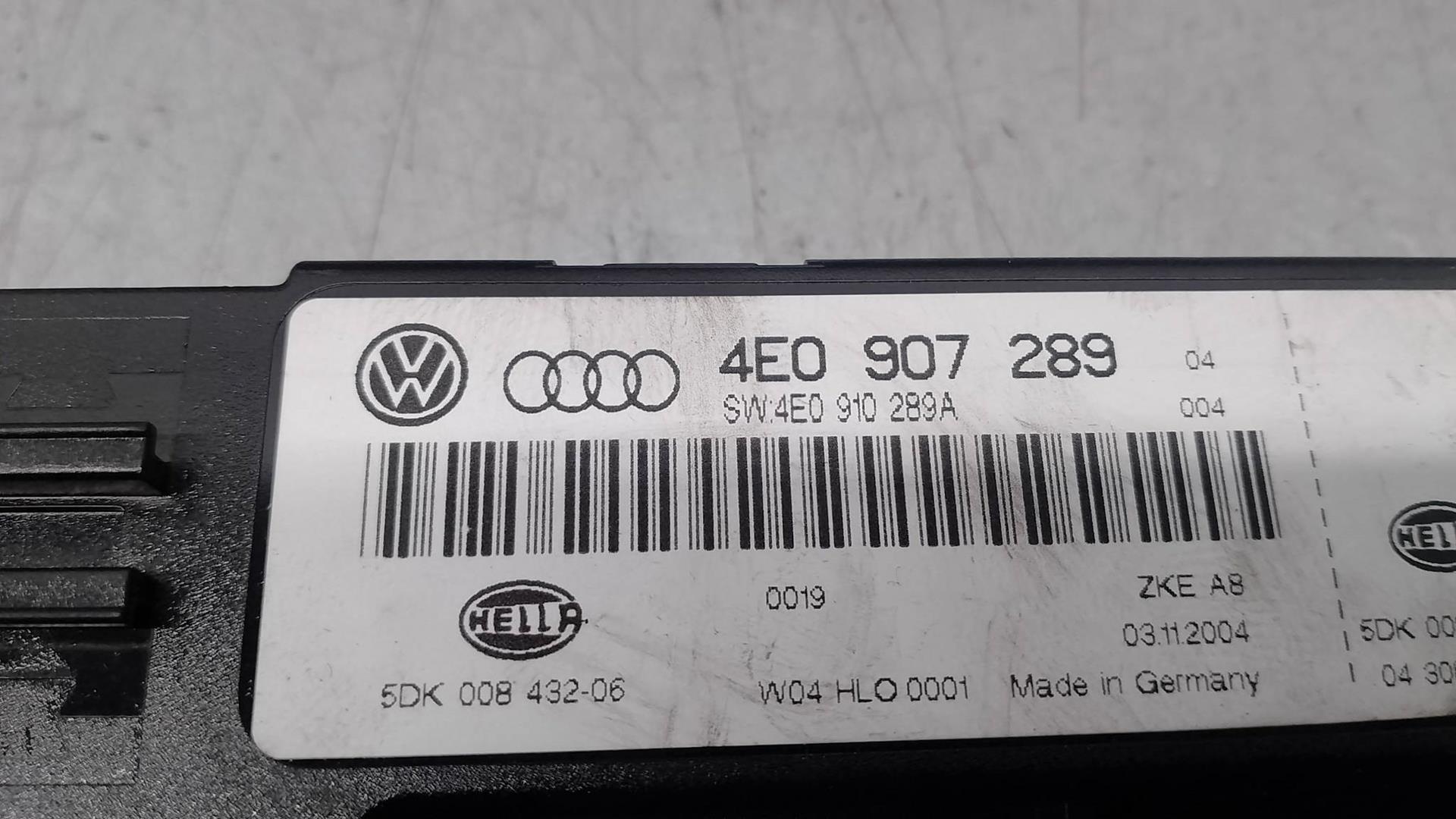 AUDI A8 D3/4E (2002-2010) Komforta vadības bloks 4E0907289, 5DK00843206, HELLA 23757907