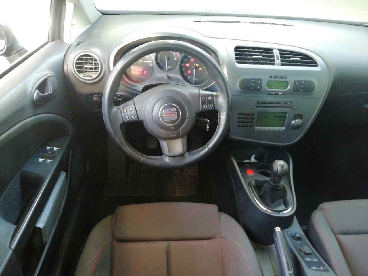 CHEVROLET Leon 2 generation (2005-2012) Охлаждающий радиатор 1K0820411G 19797888