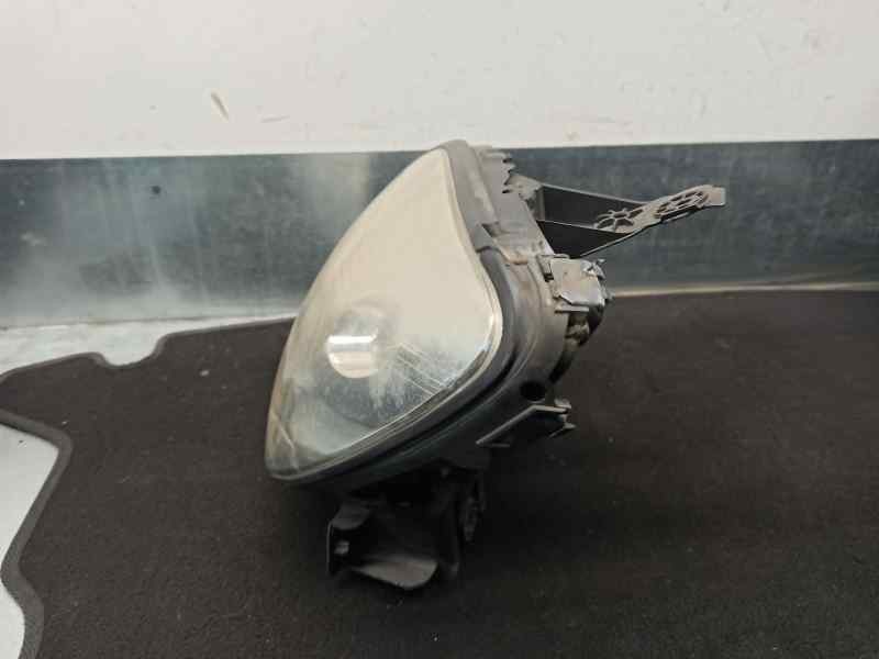 Faro izquierdo K4MA7 7700432098 de Renault Megane scénic (ja0/1_) 1999-2010 107 CV con 1 km - pieza usada