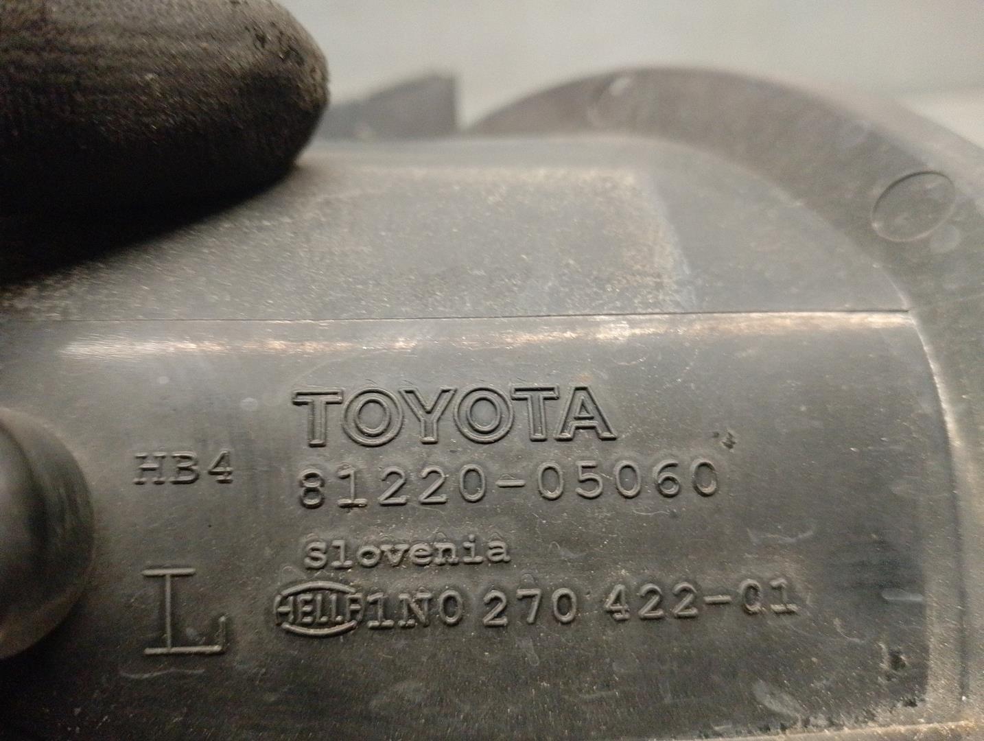 TOYOTA Avensis 2 generation (2002-2009) Левая противотуманка переднего бампера 8122005060, HELLA 24196572