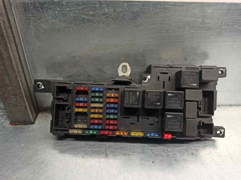 VOLVO XC90 1 generation (2002-2014) Fuse Box 8678449, 518827019 19710107