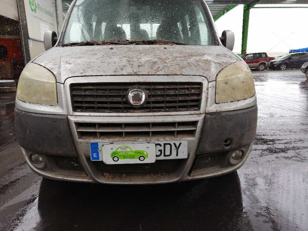 FIAT Doblo 1 generation (2001-2017) Mâner de deschidere interioară stânga spate CORREDERA,CORREDERA+ 19679125