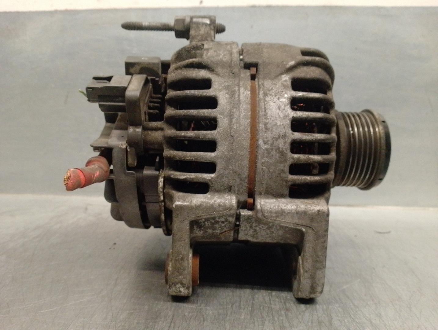 RENAULT Clio 3 generation (2005-2012) Alternator 8200660033,0124425071 24196556