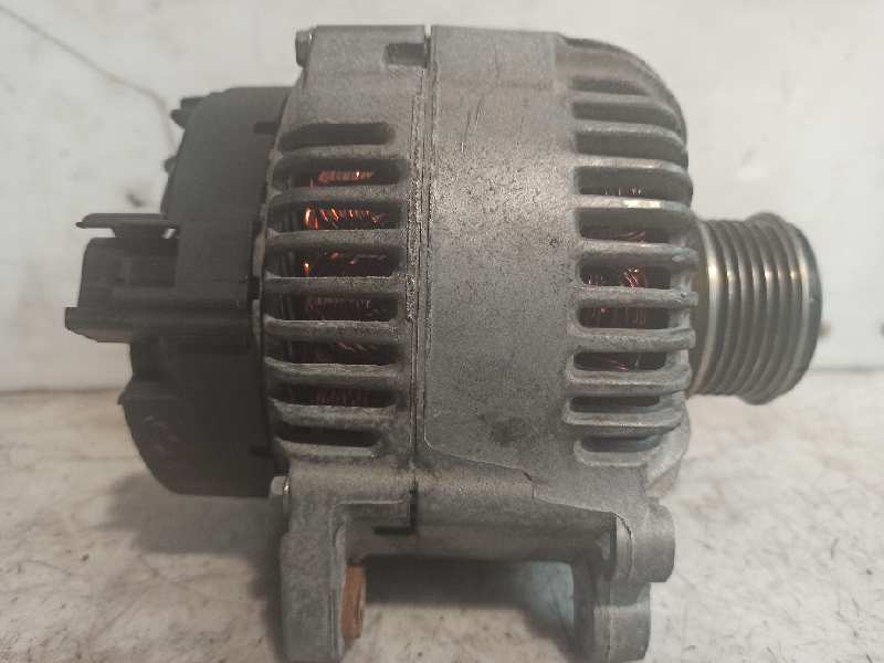 VOLKSWAGEN Passat B6 (2005-2010) Alternator 021903026L, 2542783D, VALEO 19757790