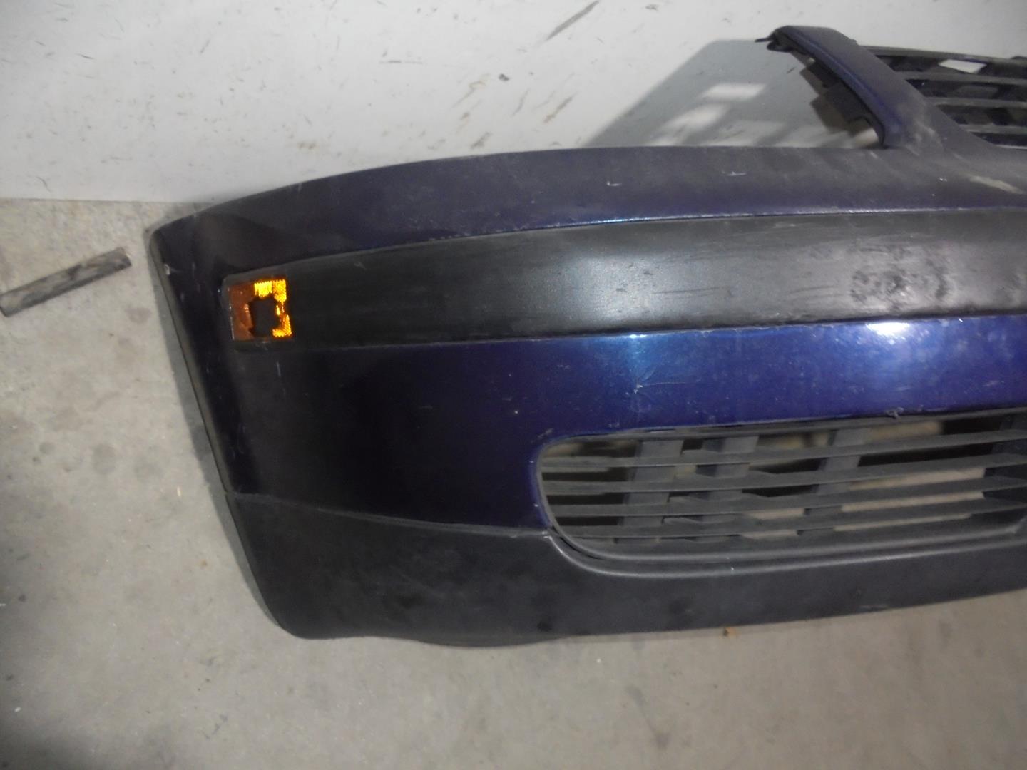 VOLKSWAGEN Passat B5 (1996-2005) Front Bumper +AZUL 19775338