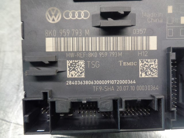 AUDI A6 C6/4F (2004-2011) Other Control Units 8K0959793M, TEMIC 19844612