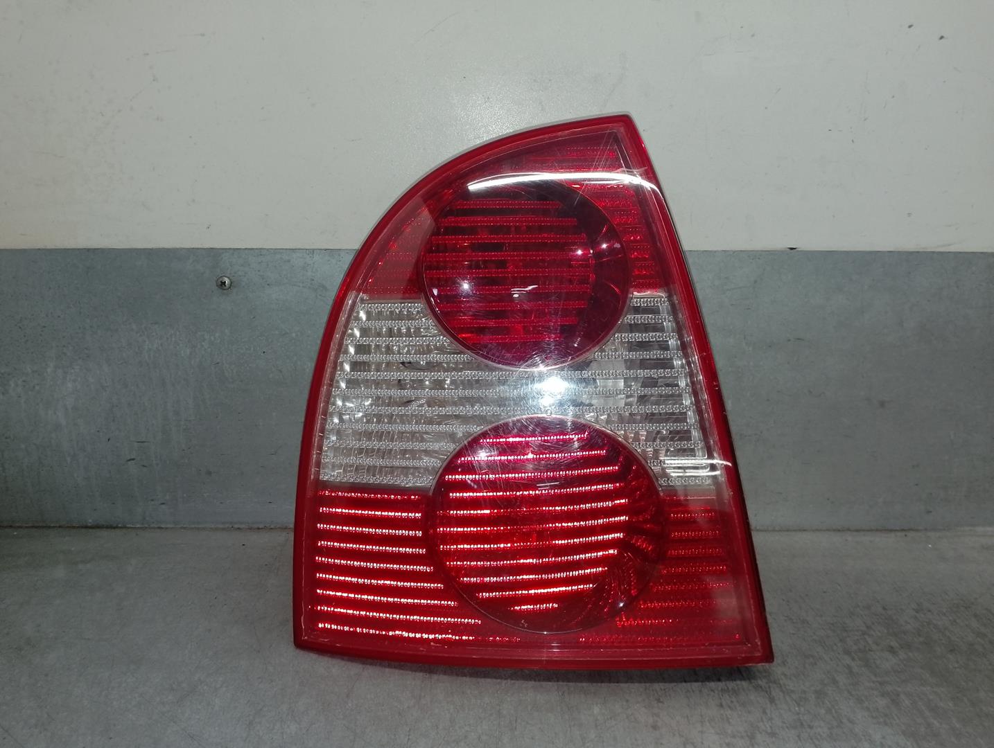 VOLKSWAGEN Passat B5 (1996-2005) Rear Left Taillight 3B5945095AE, 4PUERTAS 24212873