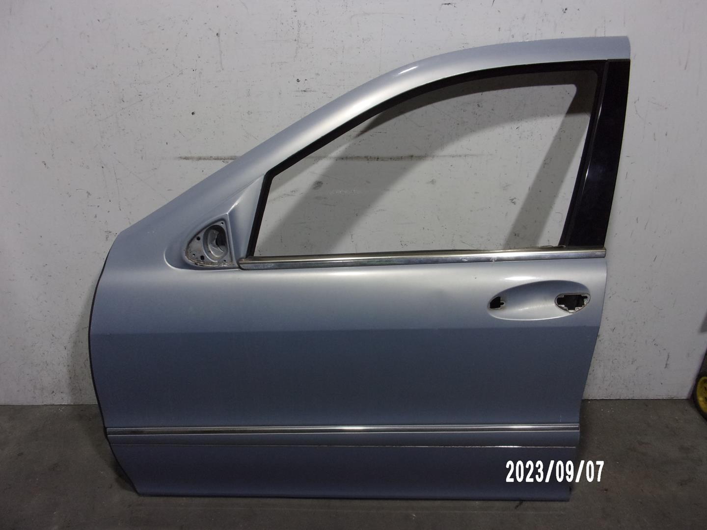 MERCEDES-BENZ S-Class W220 (1998-2005) Porte avant gauche A2207200105, AZUL 21104234