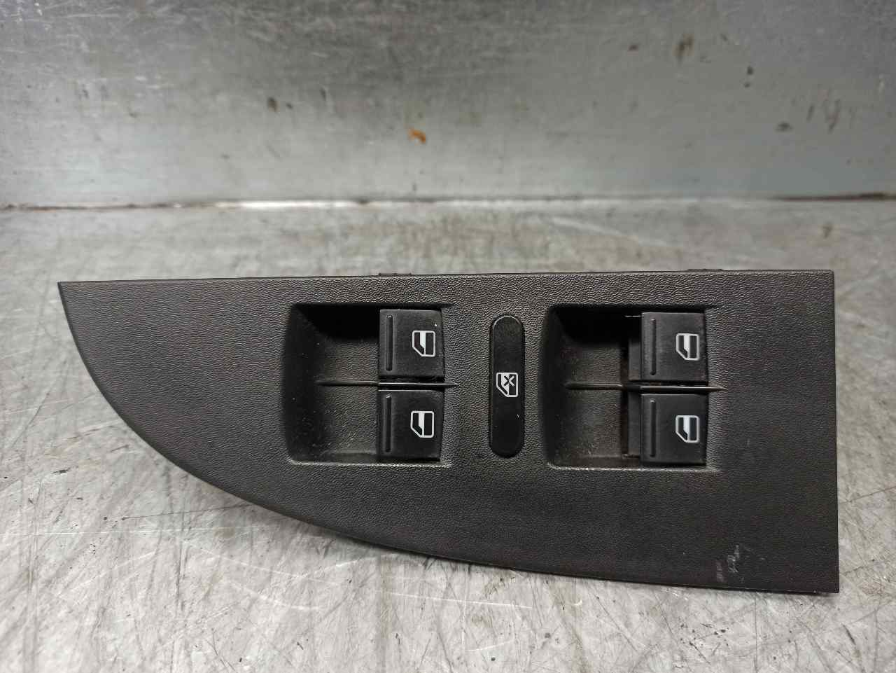 SEAT Leon 2 generation (2005-2012) Front Left Door Window Switch 156023122, 1P1867171A 19784638