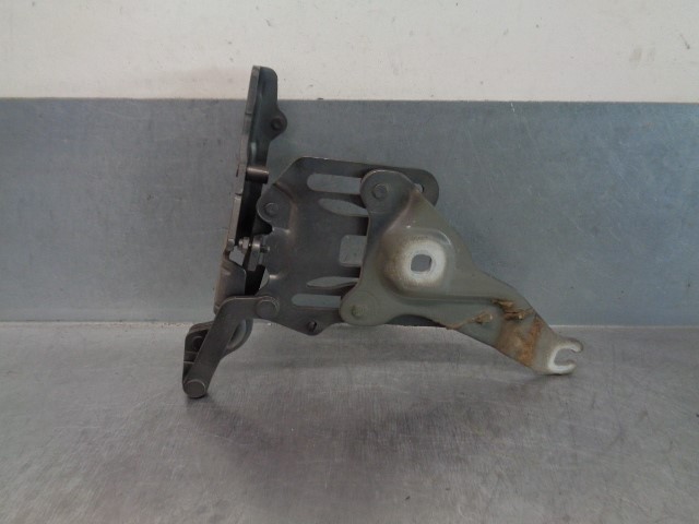 BMW X6 E71/E72 (2008-2012) Front Right Bonnet Hinge 41007198618 19895356