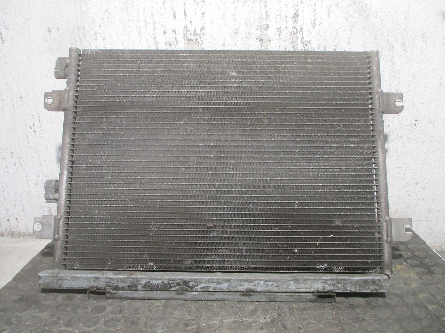 DACIA Lodgy 1 generation (2013-2024) Охлаждающий радиатор 8200182361, 94673, NISSENS 19766290